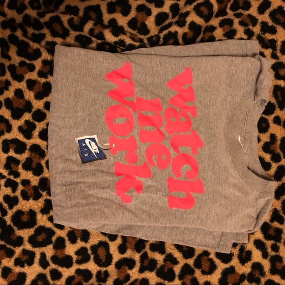 T shirt - Picture 4 of 4